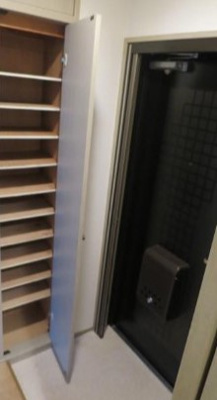 【玄関】 | ロイヤルパーク高田 | 落ち着いた玄関です