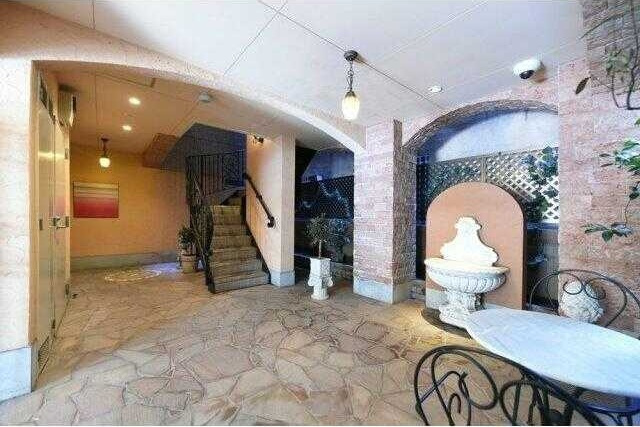 リスレーヌ蔵前のロビー