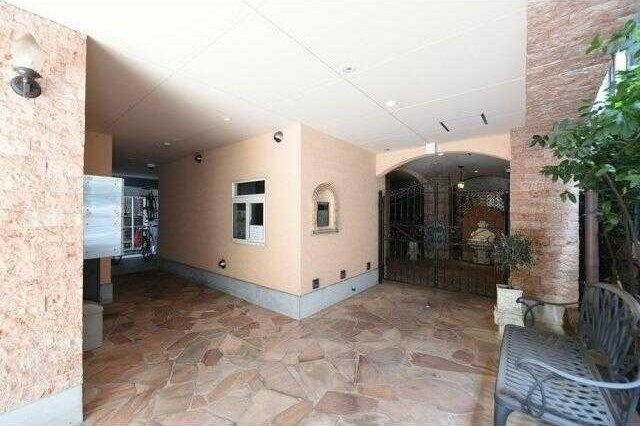 リスレーヌ蔵前のエントランス