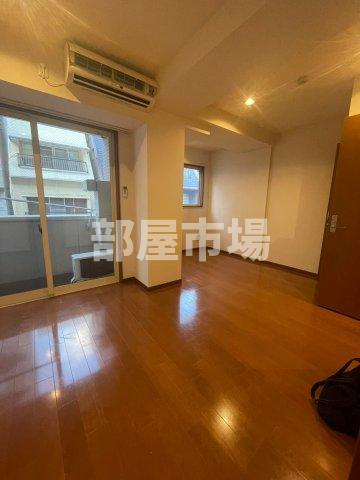 リスレーヌ蔵前の居間・リビング