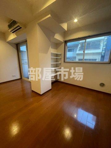 リスレーヌ蔵前の寝室