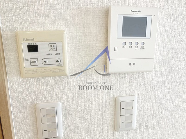 フロントハウスのセキュリティ|モニター付きインターホンです。