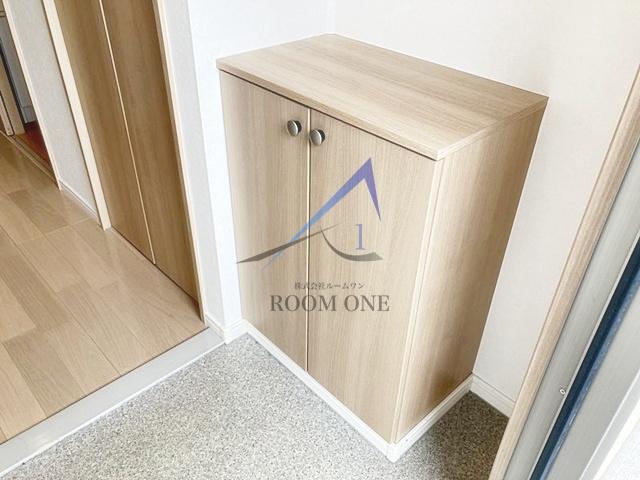 フロントハウス