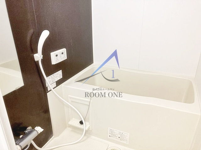 フロントハウスの浴室|お風呂です。