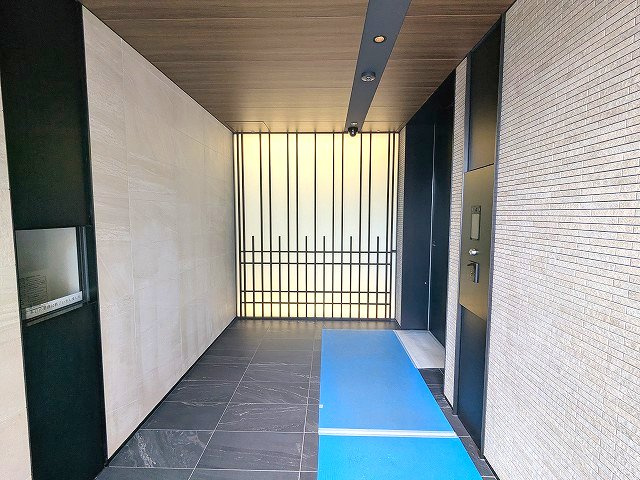 SEASON FLATS浅草六丁目の設備|瀟洒なエントランスです