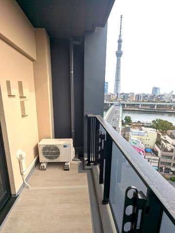 SEASON FLATS浅草六丁目の設備|12F、バルコニーからスカイツリー隅田川花火見えます