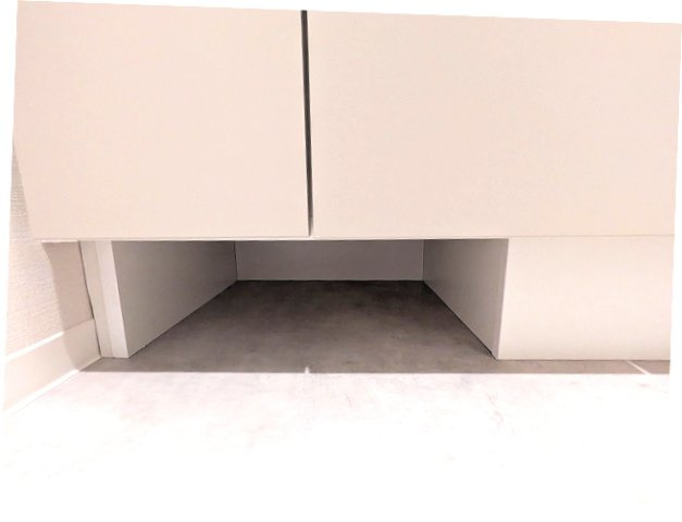 SEASON FLATS浅草六丁目の設備|トイレと独立した洗面脱衣室の洗面台下にはヘルスメーターストックあります