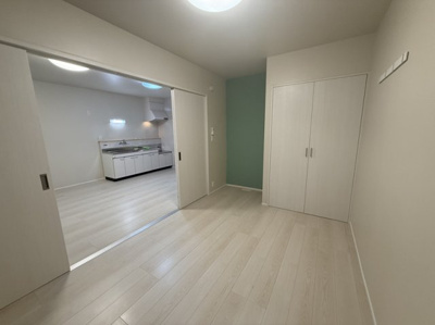  | MAK Ties Apartment