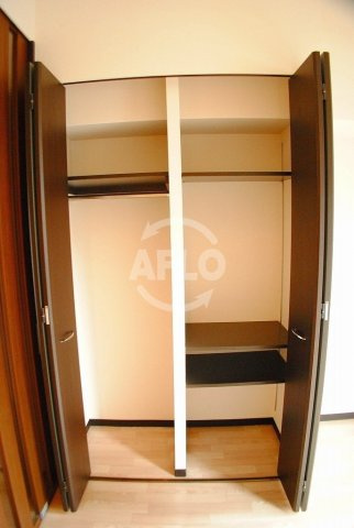 アプリーレ南堀江の収納|アプリーレ南堀江　クロゼット