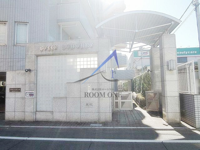 ヴェルドゥミールのエントランス|エントランスです。