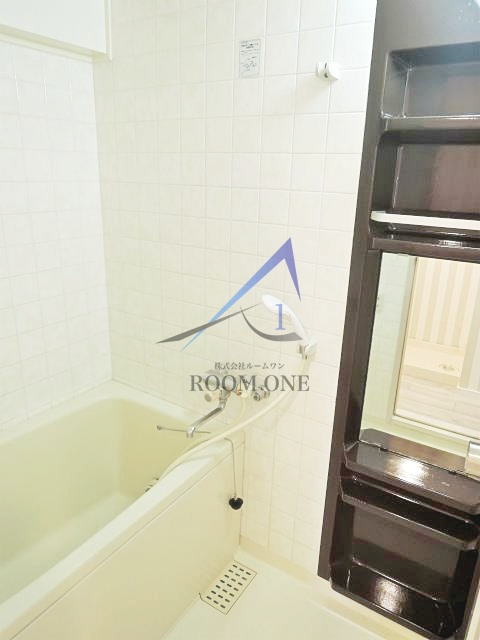 ヴェルドゥミールの浴室|お風呂です。