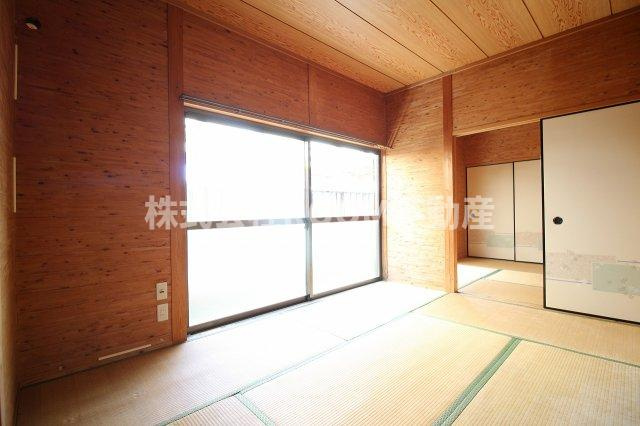 カズヒロ貸家の居間・リビング|ゆったり過ごせる居間です