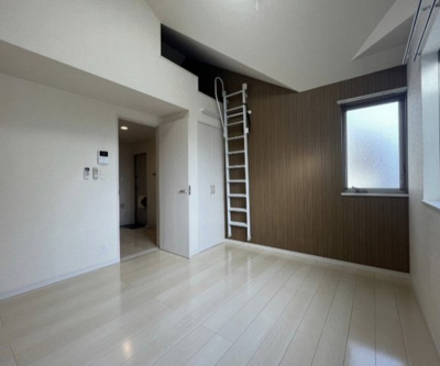 【寝室】 | ヒルトップライン