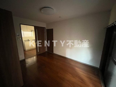 【居間・リビング】 | 第５シンエイハイム | 居間です