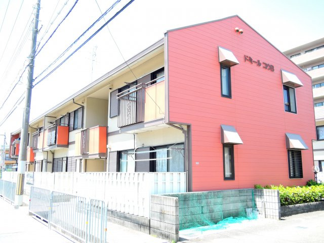 高槻市郡家新町のアパートの外観