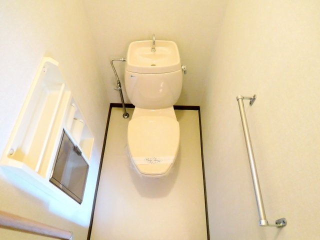 高槻市郡家新町のアパートのトイレ