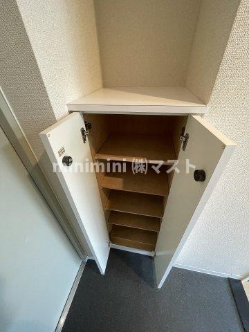 大阪市西区靱本町３丁目の賃貸マンションの収納