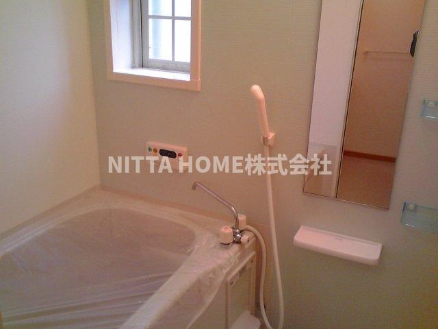 カーサヴェルデの浴室|追い焚き機能・浴室乾燥機も設置済み！