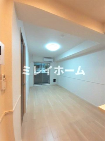 Feeji田園調布の居間・リビング