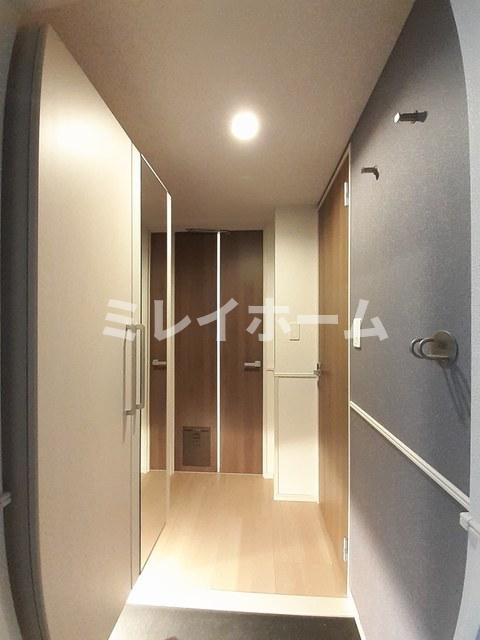 Feeji田園調布の玄関