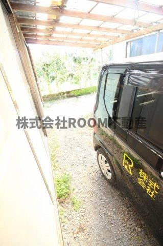 髙野貸家のバルコニー|暖かな日差しのふりそそぐバルコニー