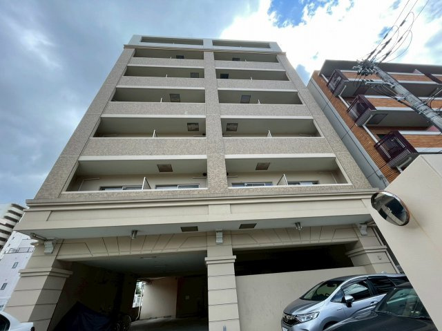 セントロイヤルクラブ新大阪の外観