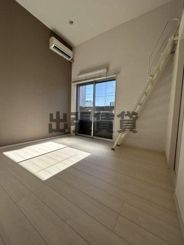 仲介手数料0円！！Chaleur上小田井の居間・リビング