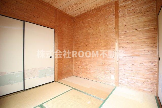 カズヒロ貸家の和室|畳の上でゆっくりとくつろげる和室です