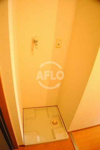 エステムコート大阪・中之島南の洗面所|エステムコート大阪・中之島南　洗濯機置場