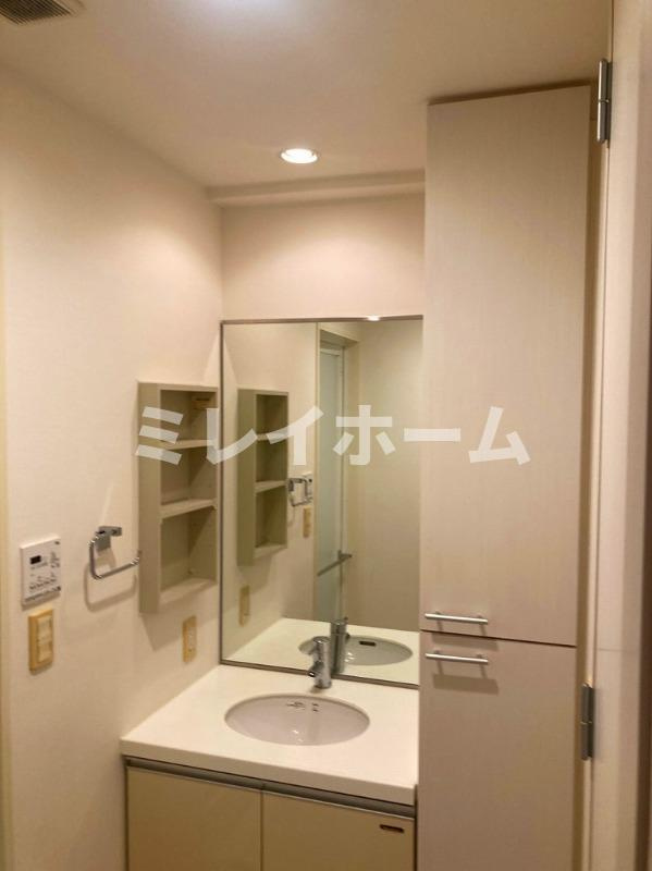 ウィスティリア大森山王の洗面所|同建物内、別のお部屋の参考写真になります。