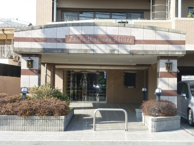 熊本市中央区新大江３丁目の賃貸マンションのエントランス