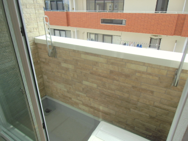 セントーレア下中条のバルコニー