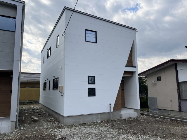 東根市神町東3丁目3-19　C棟