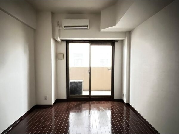 ライジングコート名古屋駅前東の居間・リビング