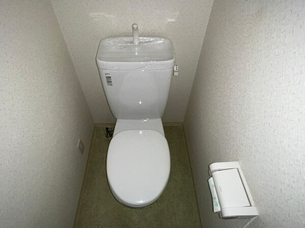 ライジングコート名古屋駅前東のトイレ