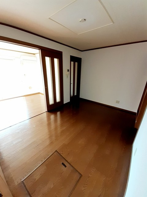 【ダイニング】
