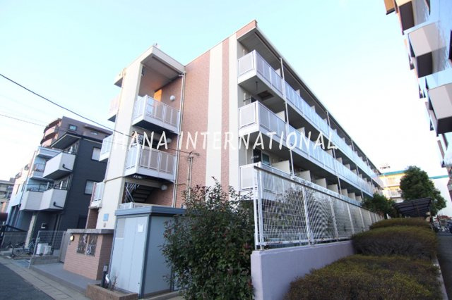 レオパレスラトナ