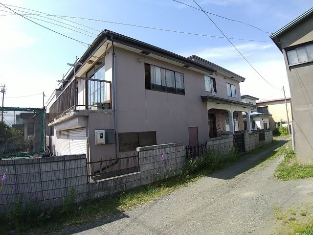 新富士4丁目　作業場付中古住宅の外観