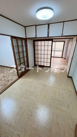大阪市東淀川区東中島２丁目の賃貸マンションの玄関