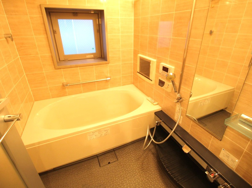 地下鉄東西線「京都市役所前」駅徒歩１０分◆田の字エリア◆改装済２ＬＤＫ◆イーグルコート京都六角雅心庵の浴室|浴室