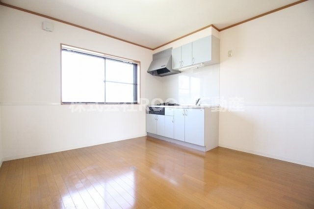 蓼池マンションルビィの居間・リビング|こちらの居間で趣味の時間をお楽しみください