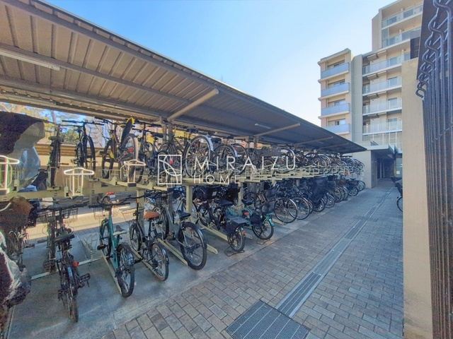 【その他】 | 暮らしにゆとりを創出する豊富な収納スペースでお部屋をきれいに広く使えます。
