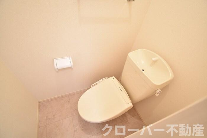 メゾン アイジュのトイレ|温水洗浄暖房便座