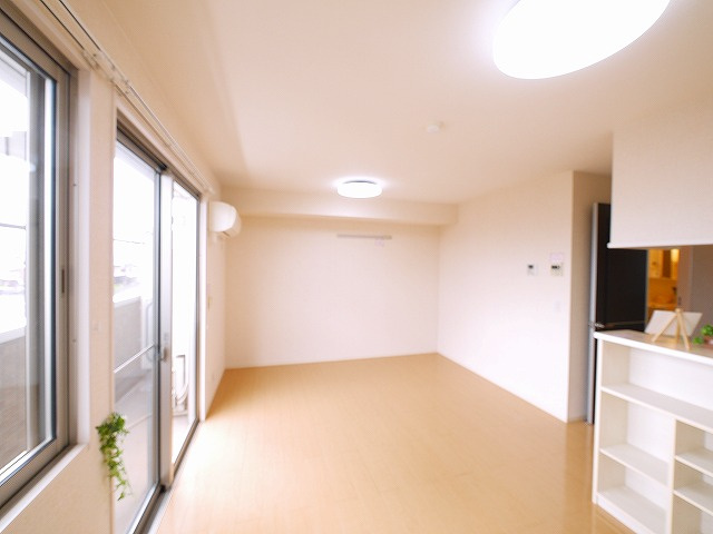 アンソレイユの居間・リビング|おしゃれな居間です