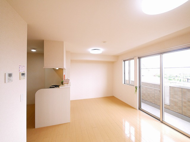 アンソレイユの居間・リビング|使いやすい居間です