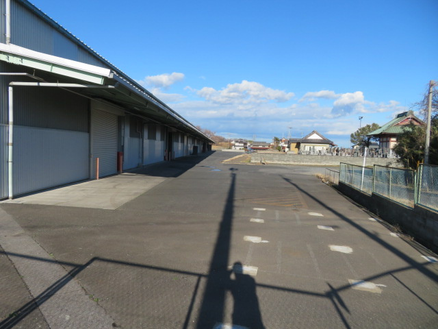 加須市飯積の倉庫