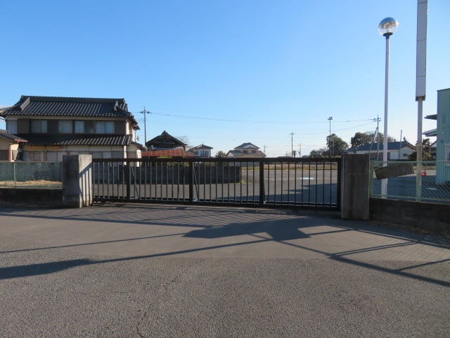 加須市飯積の倉庫