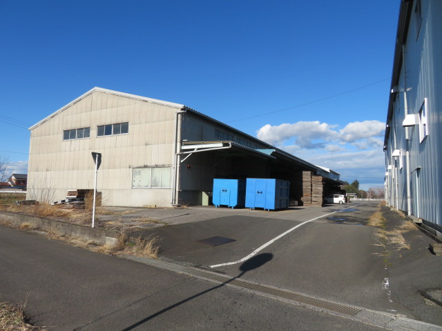 加須市飯積の倉庫