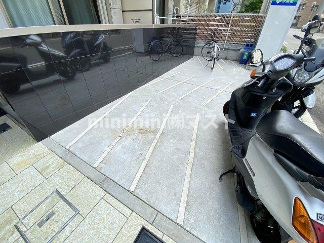 アークアベニュー天王寺の駐車場