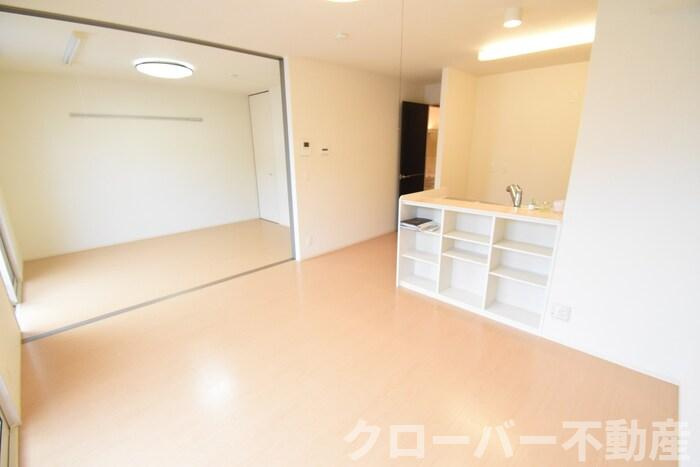 カーサコーラル A棟の居間・リビング|ＬＤＫ１２帖～洋室６帖